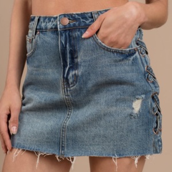 MEDIUM WASH HIGH RISE LACE UP SKIRT - Picture 1 of 2